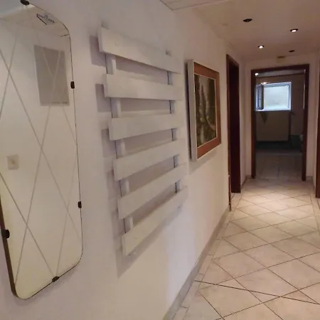 Apartment Souterrain 2-zimmer In