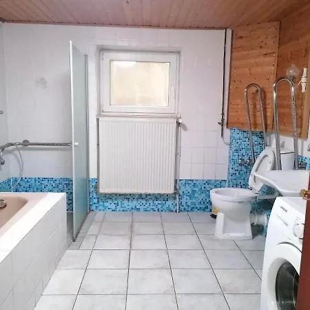 Souterrain 2-zimmer In * كاسيل