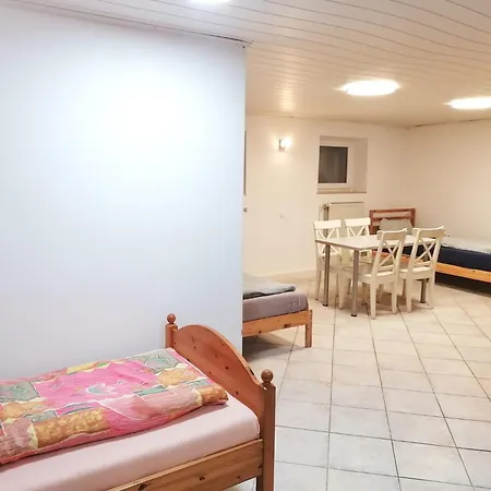 Souterrain 2-zimmer In * كاسيل